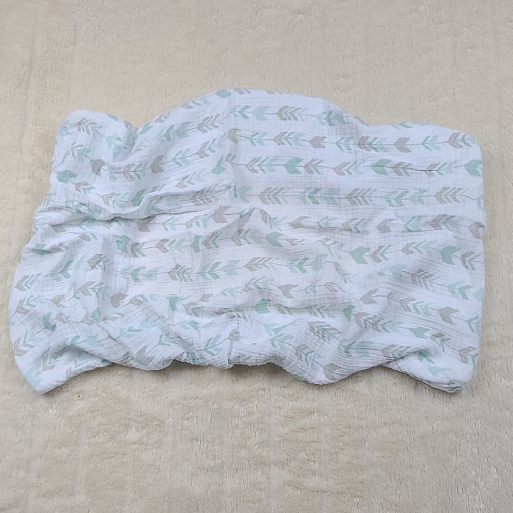 Stretchy White Arrow Printed Baby Diaper Changing Pad Fitted Sheet Cover Gray